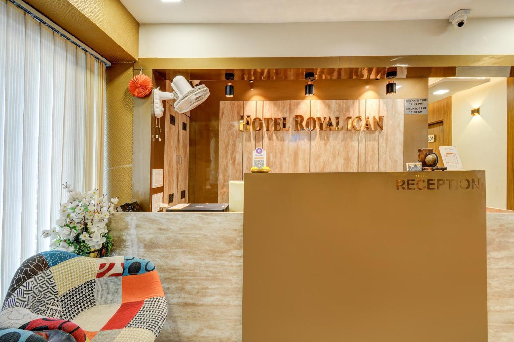 Hotel Royal Ican Sindhubhavan Road Ahmedabad Exterior foto
